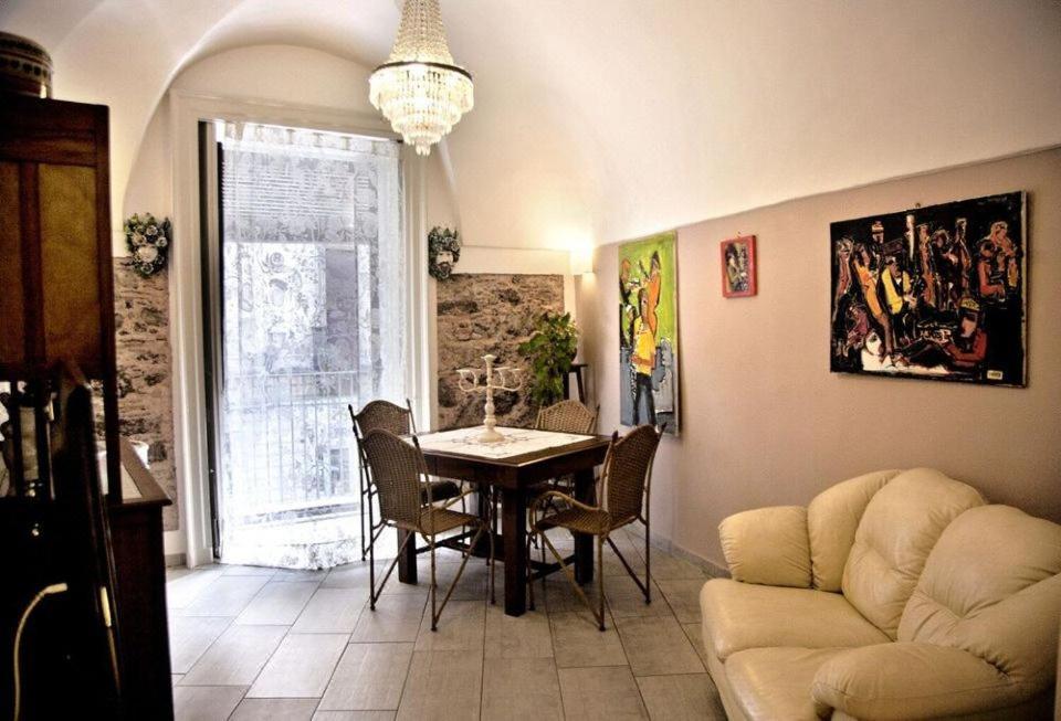 Sunshine House Bed and Breakfast Catania Eksteriør billede
